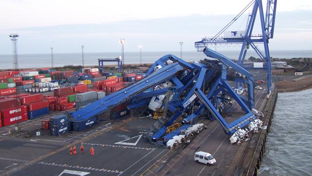 ship damage to port cranes